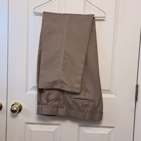 👍Perry Ellis Khaki Dress Slacks - Picture 12 of 12